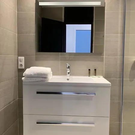 Apartament Neuf 4km